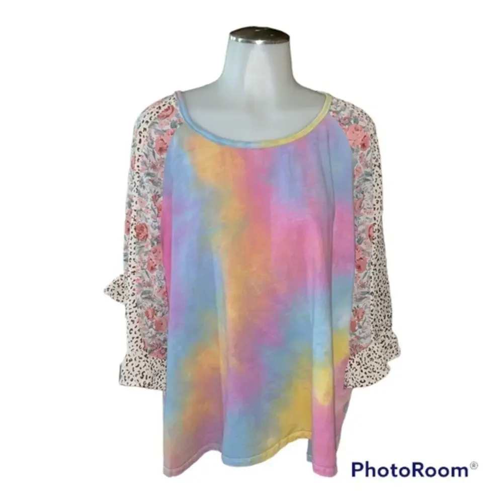 Women’s Gigio Plus Tiedye Top with animal print sleeves - Picture 1 of 9